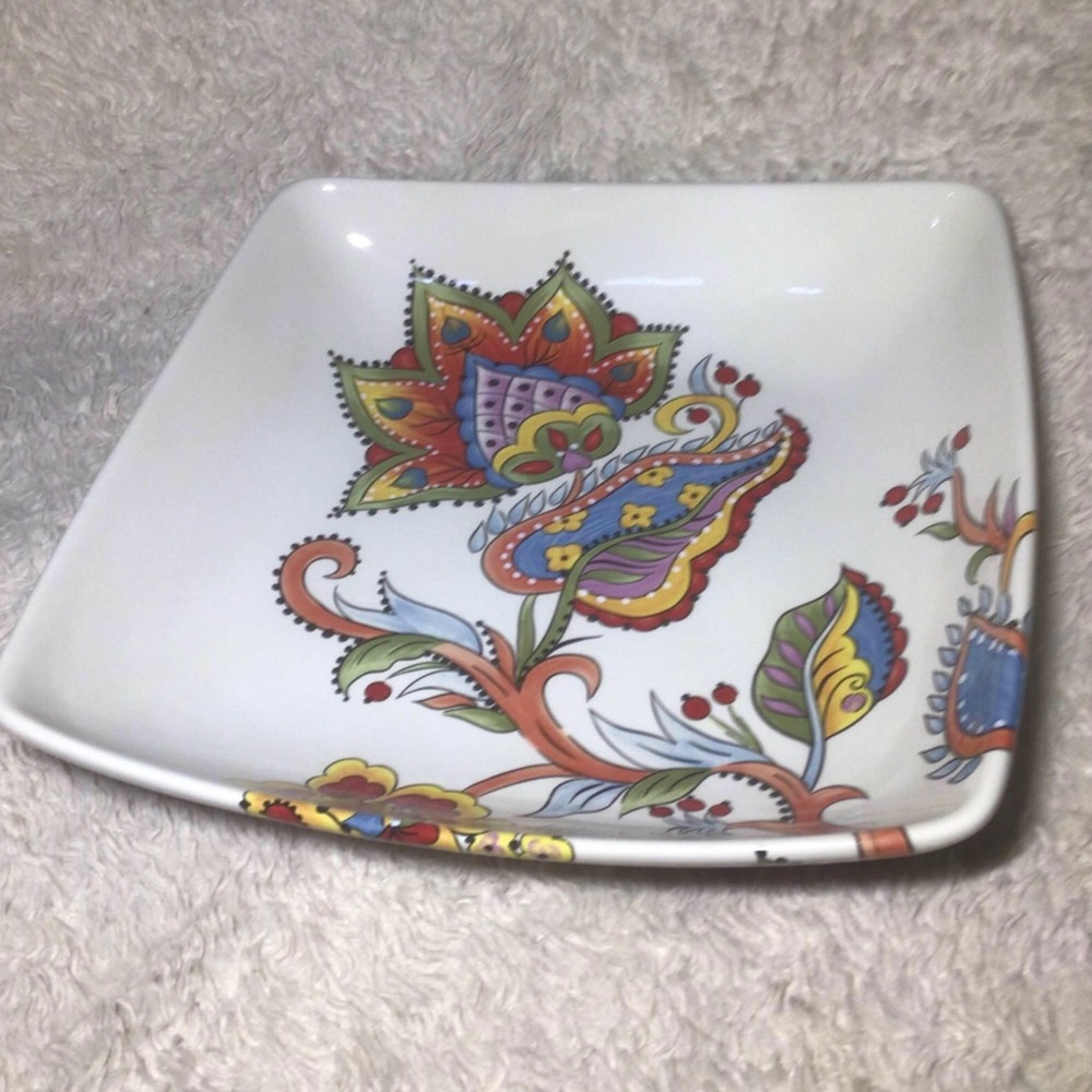 LARGE Tabletop Gallery Desiree Jacobean floral serving bowl dish